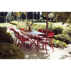 Table de jardin FERMOB Cargo rectangulaire rouge 8 personnes